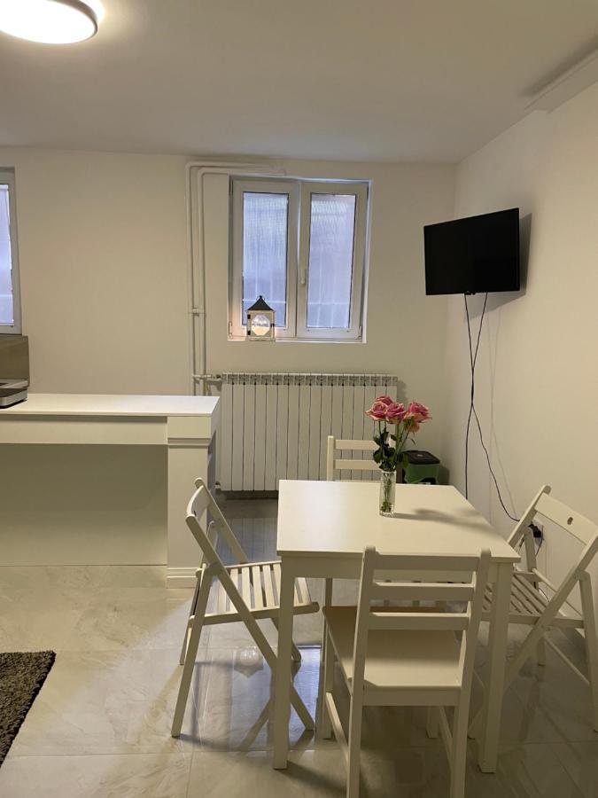Apartamento Alexandar13 Belgrado Exterior foto