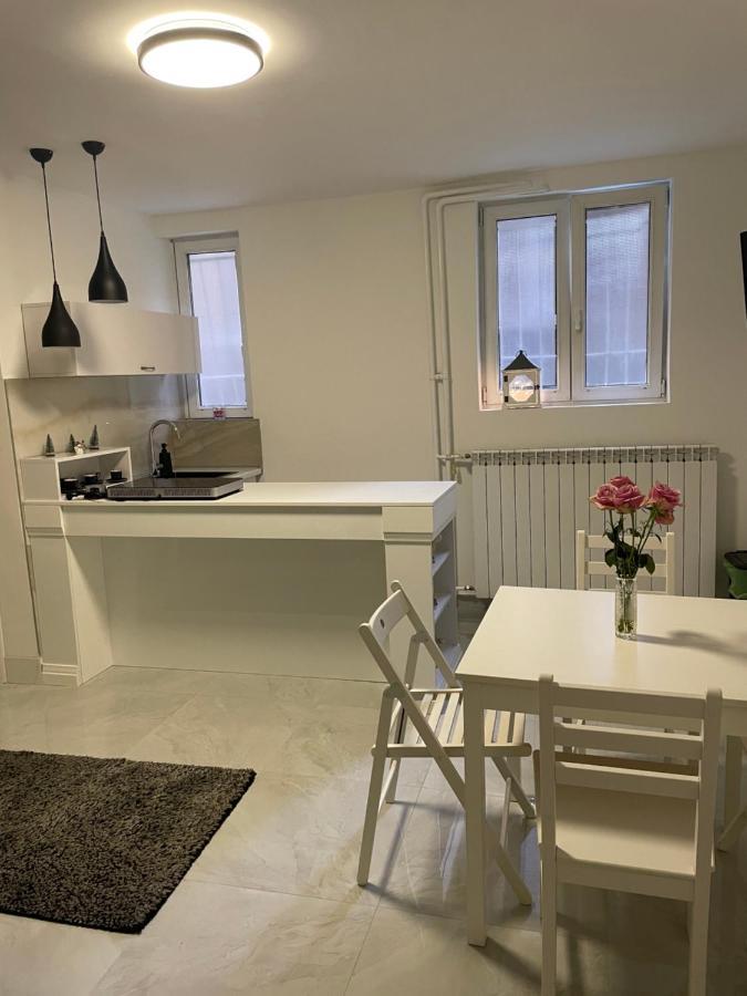 Apartamento Alexandar13 Belgrado Exterior foto