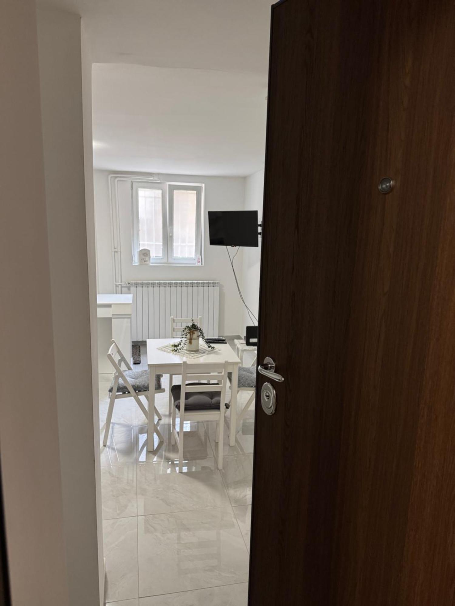 Apartamento Alexandar13 Belgrado Exterior foto